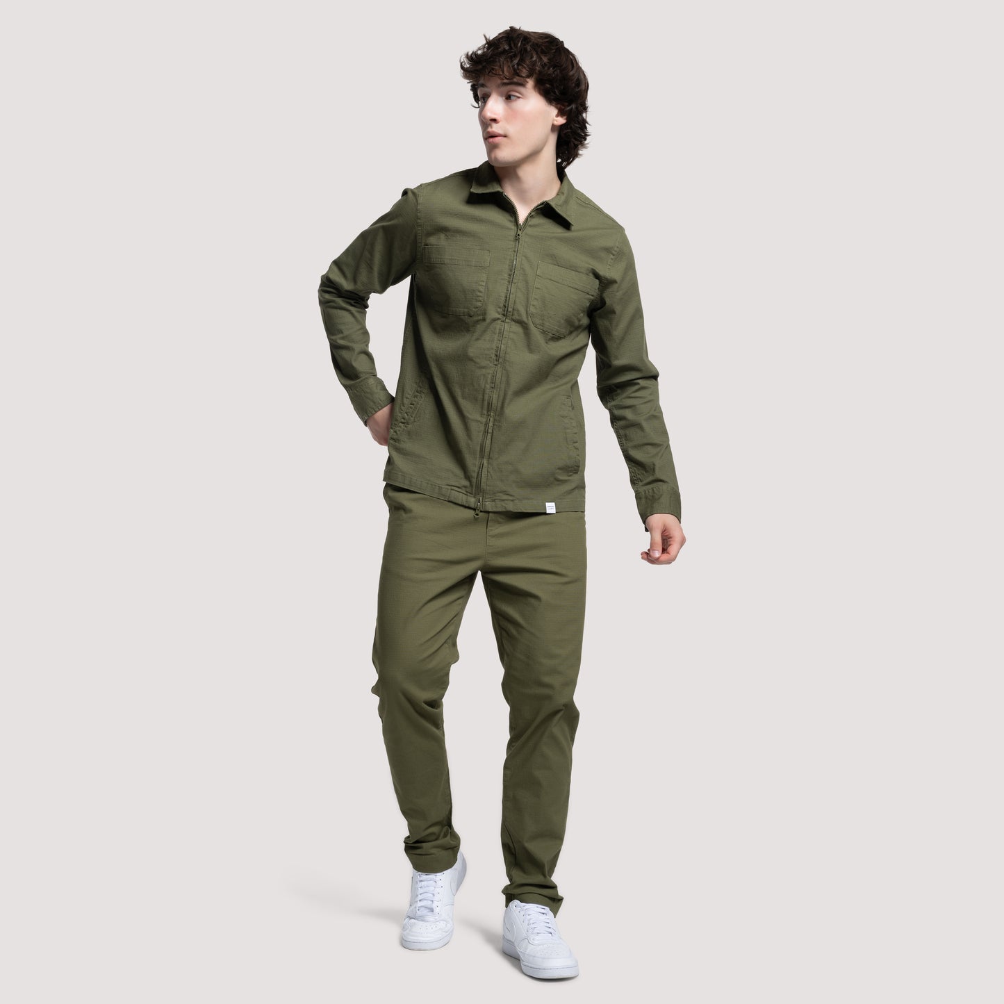MAGNUS SHACKET 4 POCKET